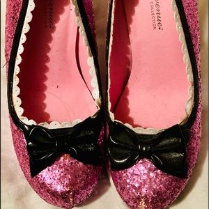 Ladies pink glitter pumps